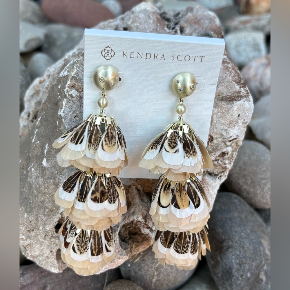 Kendra Scott Lenni Feather Drop Statement Earrings with Card & Dust Bag - Picture 3 of 5